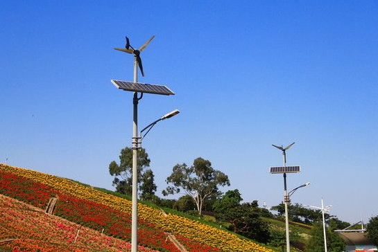 一般新農村太陽能光伏路燈價格多少錢一盞呢