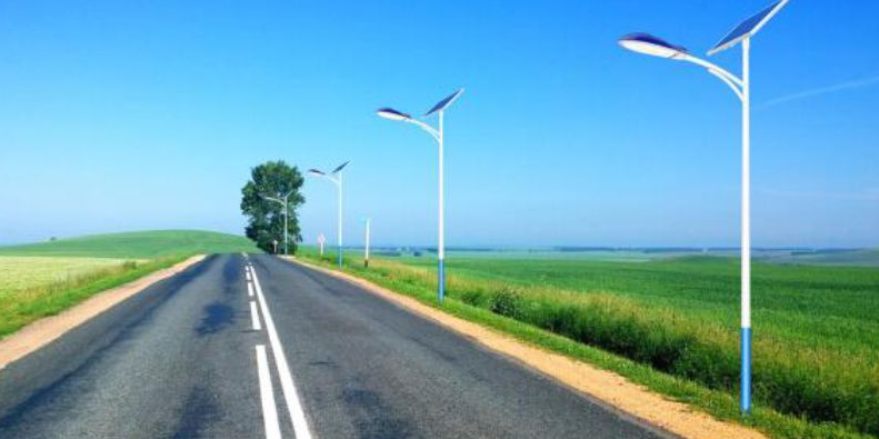 太陽能路燈發電原理