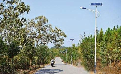 農村太陽能路燈整套價格