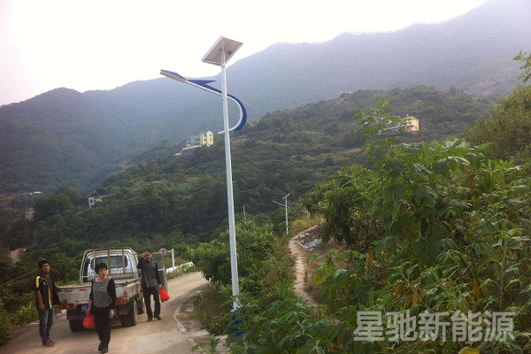 6米太陽能路燈