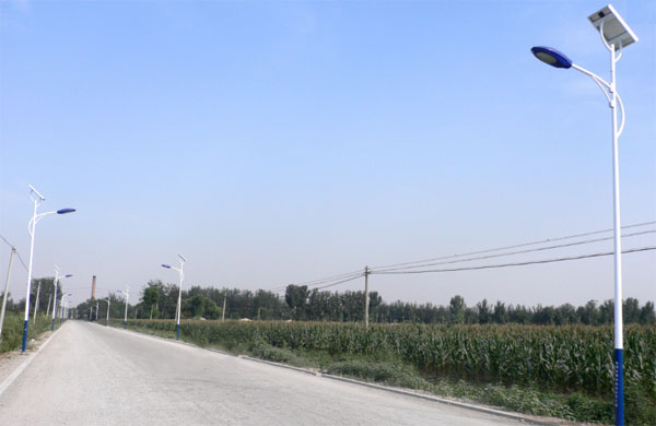 農(nóng)村鋰電池太陽能路燈