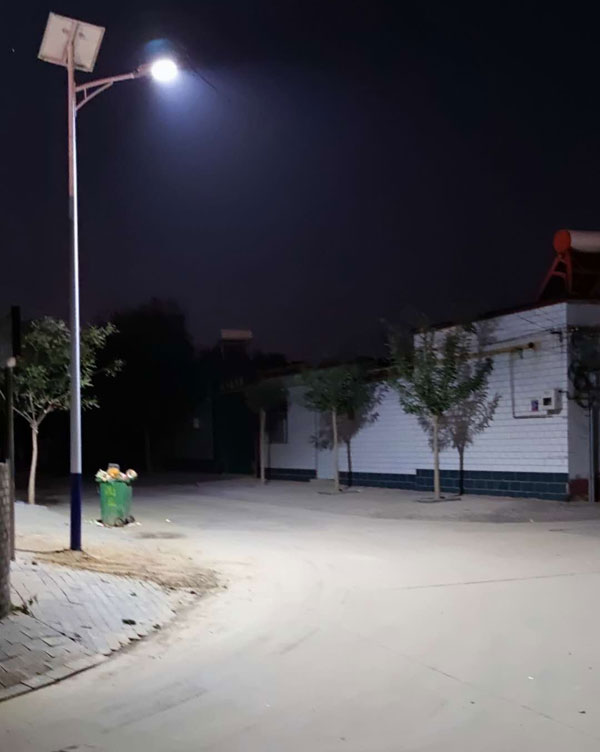 農村太陽能路燈
